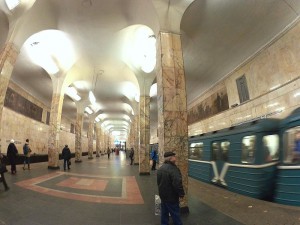 Пассажиров московского метро обязали предъявлять билеты по требованию контролеров турникетных линий