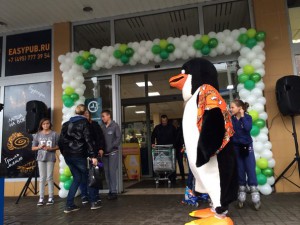 В районе Орехово-Борисово Южное на День города открыли новый продуктовый магазин