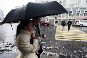 В Москву пришла аномальная погода: возможен ледяной дождь