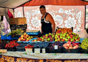 Купить российскую клубнику в районе Орехово-Борисово Южное можно на ягодной ярмарке