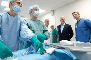 В Москве после капремонта открыт корпус нейрохирургии в Боткинской больнице, заявил Сергей Собянин