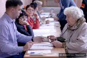 Москвичи голосуют активнее на выборах в ГД, чем на выборах мэра