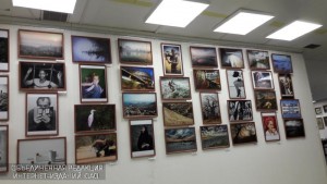 Выставка картин в центре "Авангард"