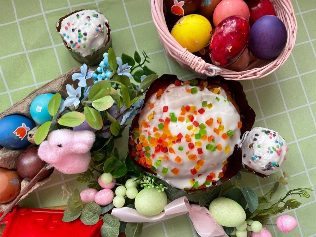 Более 12 тысяч куличей передали на благотворительность и военнослужащим. Фото: Анна Быкова, «Вечерняя Москва»