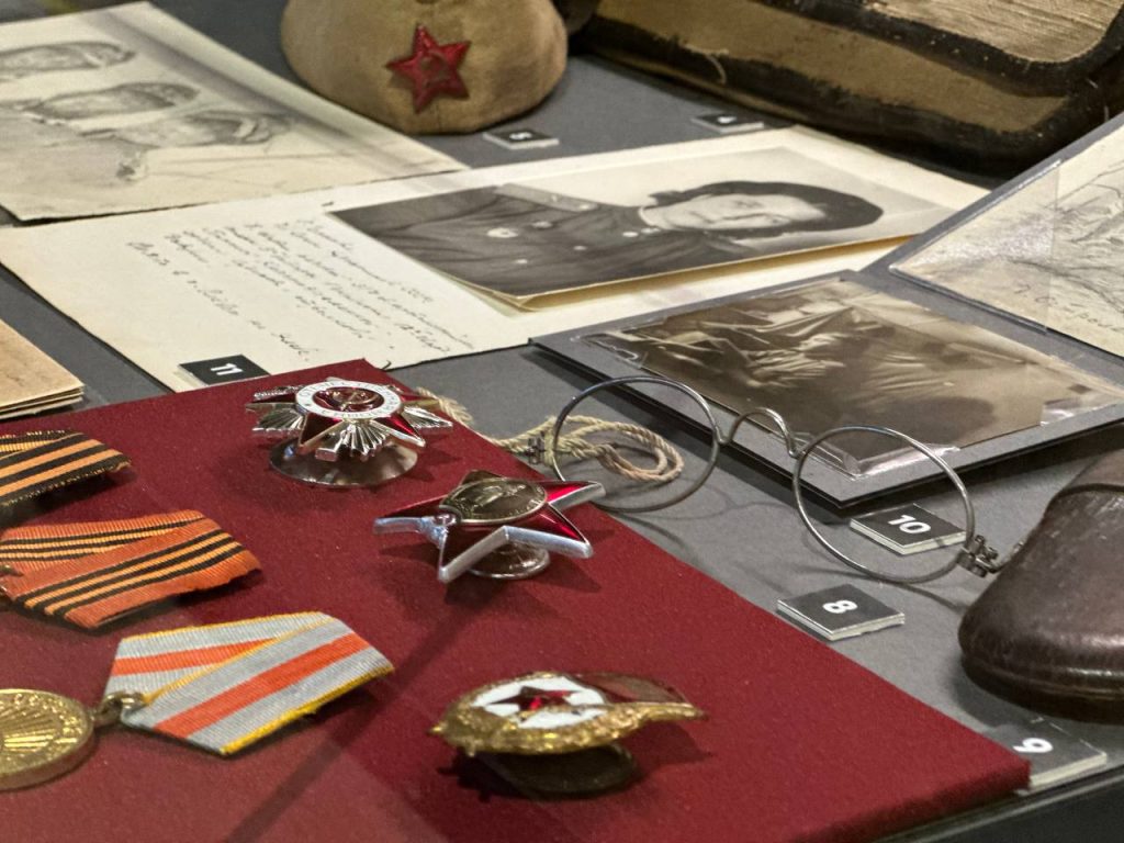 Акция «Письмо солдату» продет в библиотеке №149. Фото: София Петровская , «Вечерняя Москва»