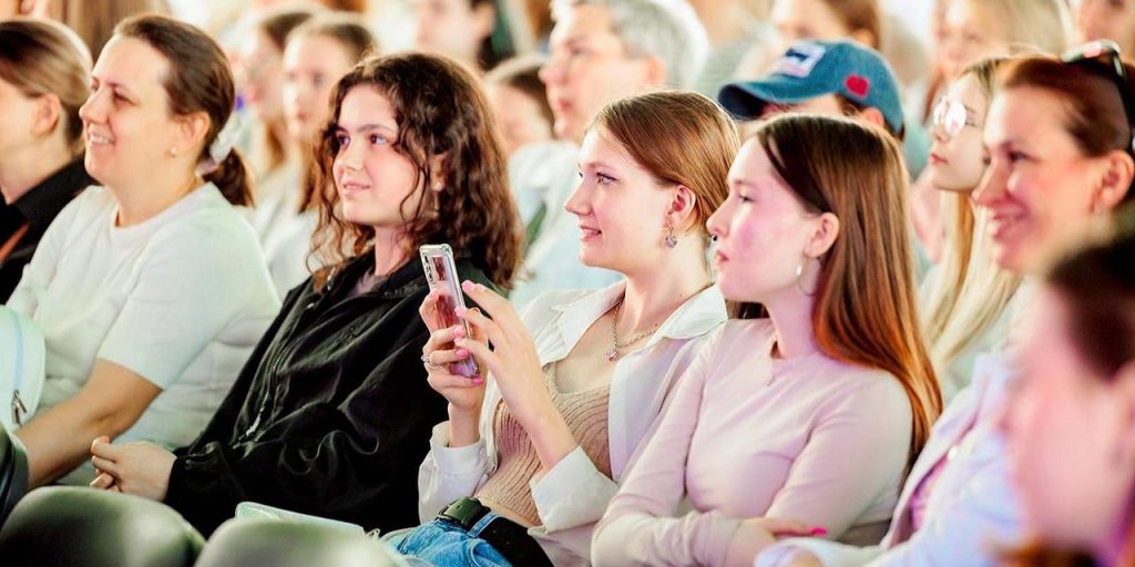 Московских школьников научат справляться с волнением перед ЕГЭ и ОГЭ на бесплатных лекциях. Фото: Пресс-служба Департамента образования и науки города Москвы