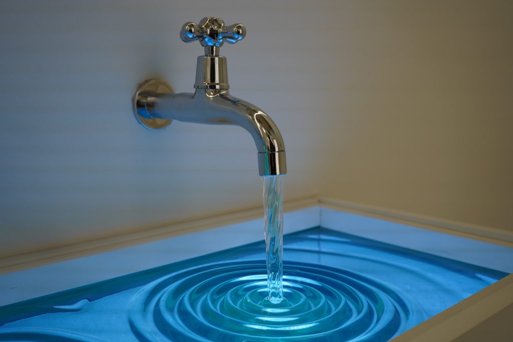 График отключения горячей воды опубликовали на mos.ru. Фото: Анна Быкова, «Вечерняя Москва»