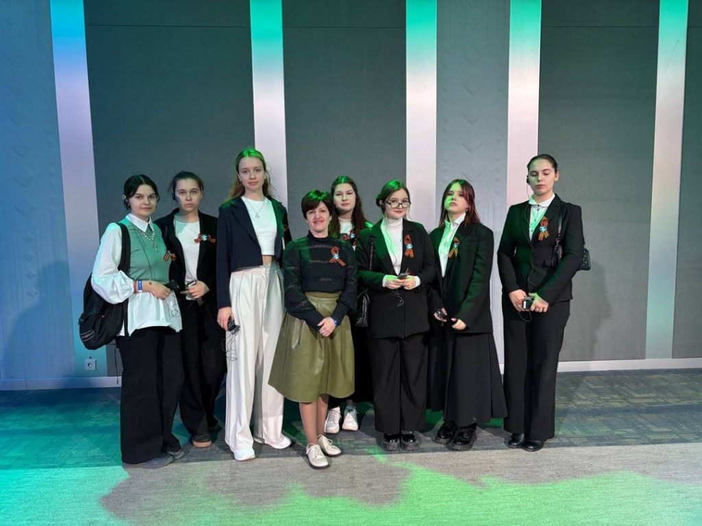 Студенты КДПИ имени карла Фаберже побывали на встрече с президентом Республики Сербской Боснии и Герцеговины. Фото: официальная страница КДПИ имени Карла Фаберже в социальных сетях