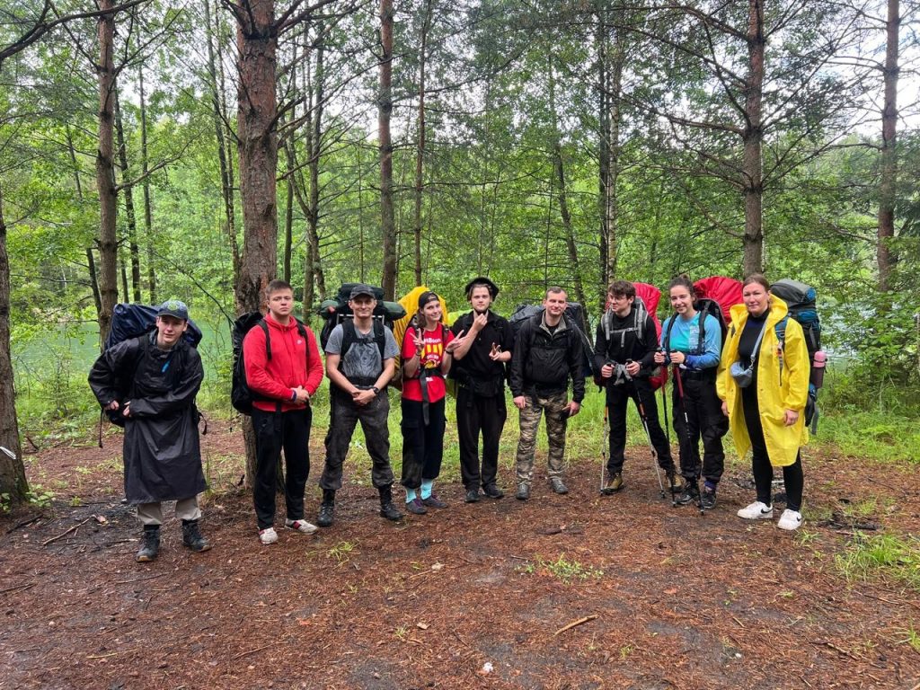 Ученики школы №1207 совершили поход выходного дня. Фото: официальная страница школы №1207 в социальных сетях