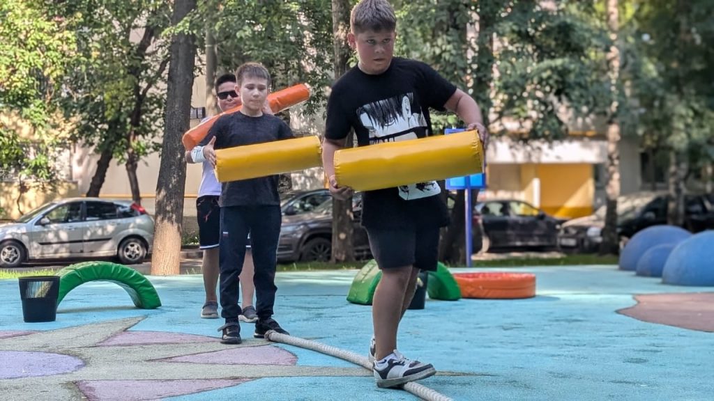 Представители ОКЦ ЮАО провели спортивный праздник по случаю дня дружбы. Фото: страница ОКЦ ЮАО в социальных сетях.