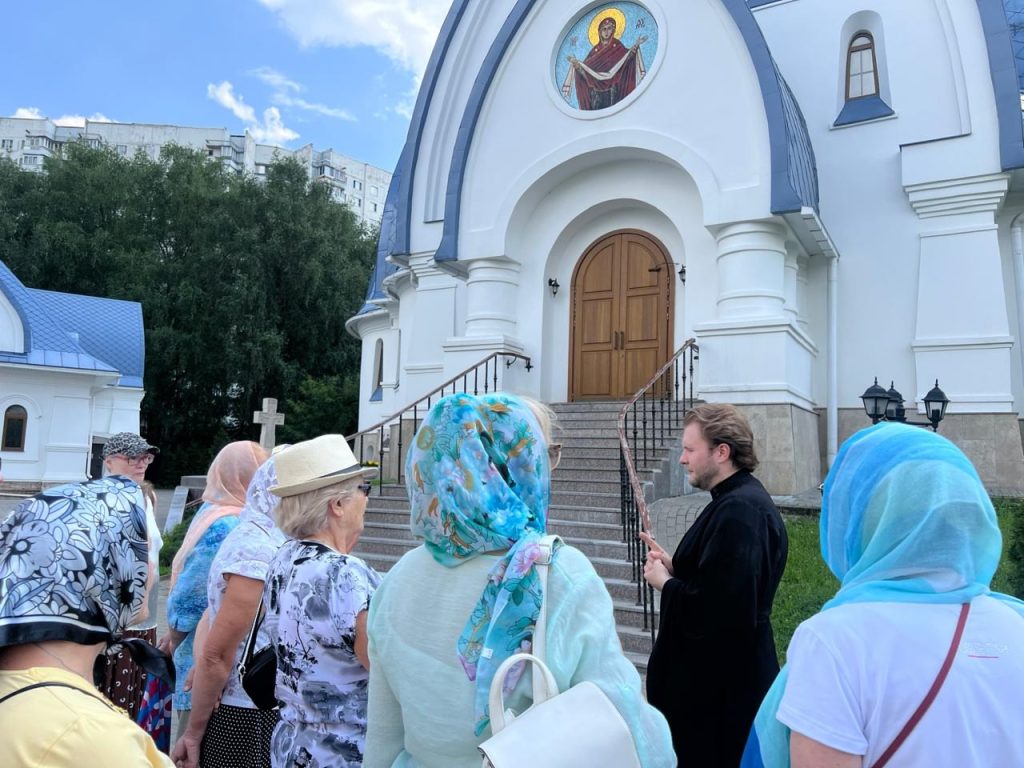 Лекция ко Дню Крещения Руси прошла в Храме Покрова Пресвятой Богородицы. Фото: страница управы района Орехово-Борисово Южное в социальных сетях.