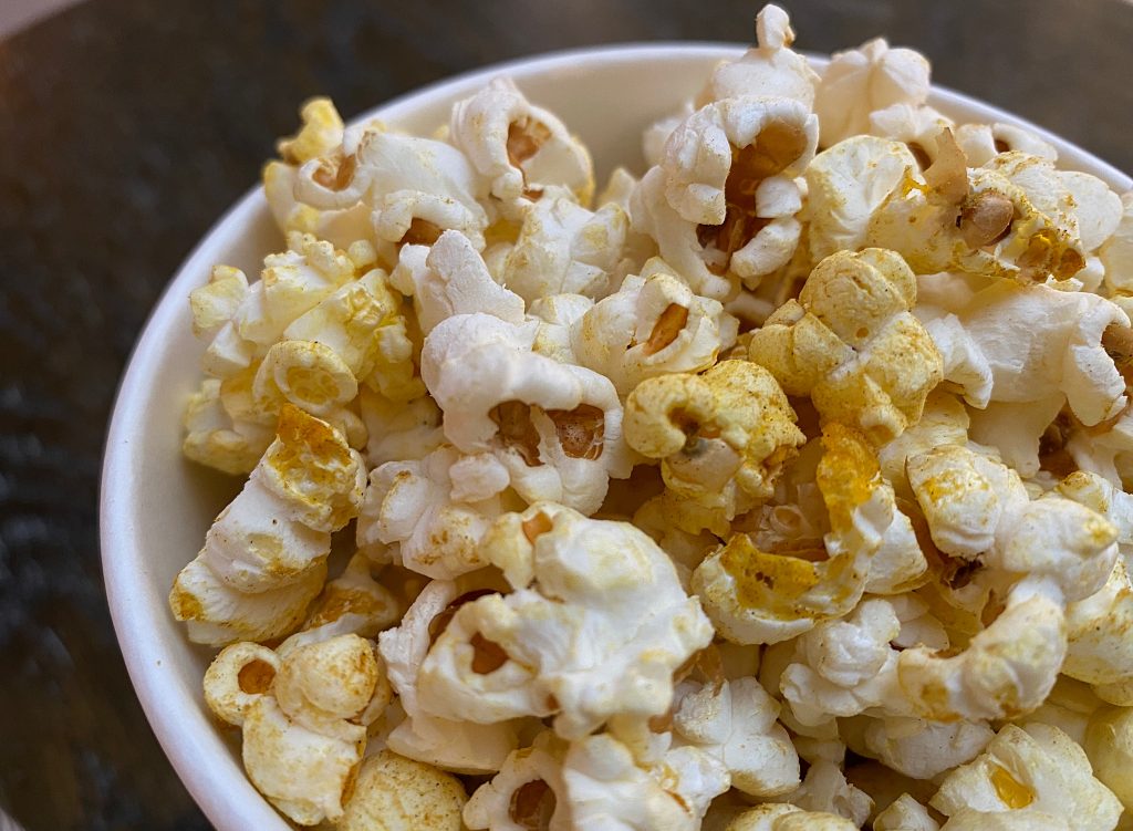 Сотрудники СЦ «Планета Семьи» организуют киноклуб для подростков. Фото: Анна Быкова, «Вечерняя Москва».