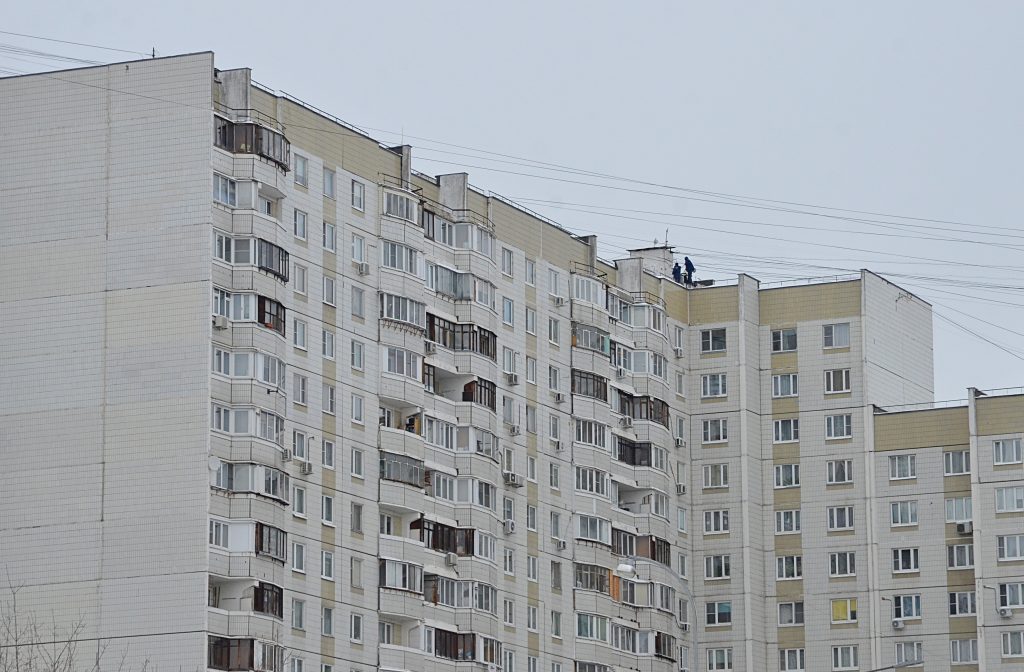 Обход территорий с главой управы состоялся в Орехове-Борисове Южном. Фото: Анна Быкова, «Вечерняя Москва»