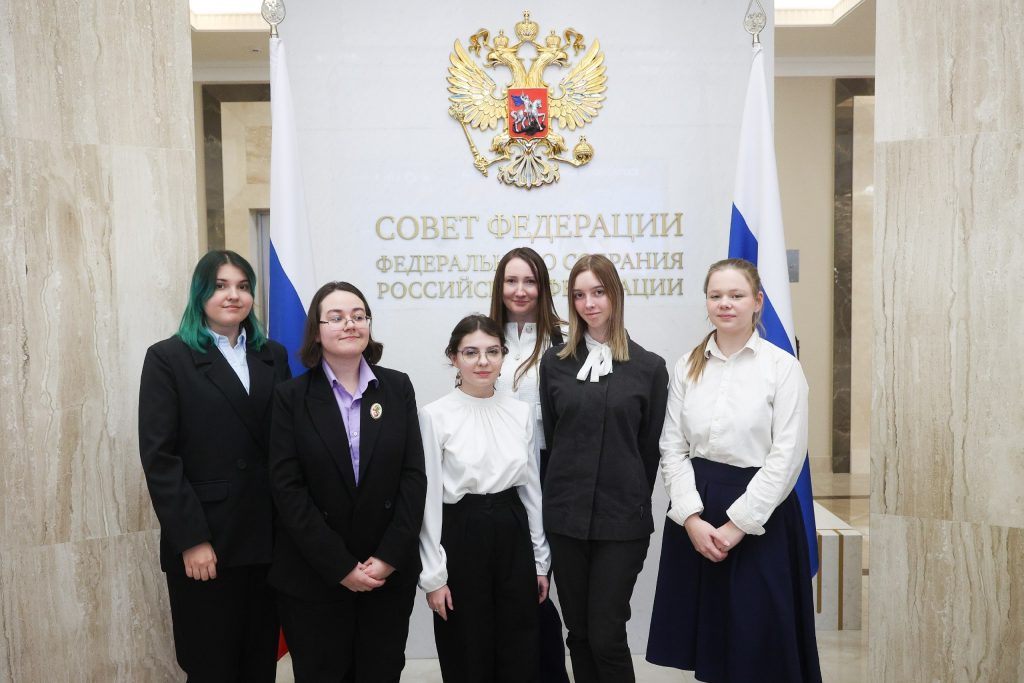 Торжественная церемония награждения участников Всероссийского конкурса состоялась в КДПИ имени Карла Фаберже. Фото: страница КДПИ имени Карла Фаберже в социальных сетях