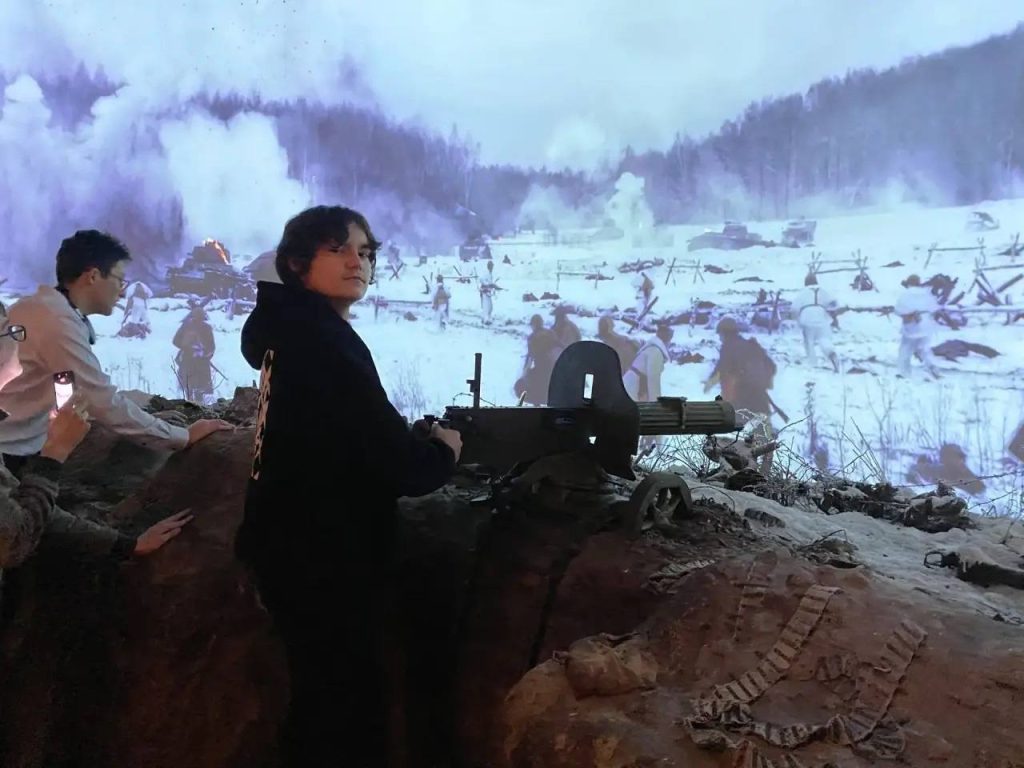 Ученики ЦИО «Южный» приняли участие в интерактивной экскурсионной программе «Битва за Москву. Первая Победа». Фото: страница ЦИО «Южный» в социальных сетях