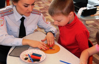 В дошкольных учреждениях, школах, вузах и автошколах проводятся интерактивные образовательные программы