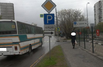 Отремонтированный дорожный знак в районе Орехово-Борисово Южное