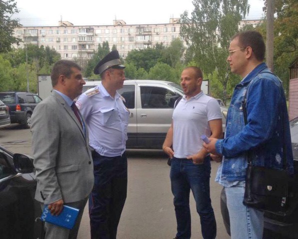 Депутат Максим Демченков решает проблему транзитного проезда