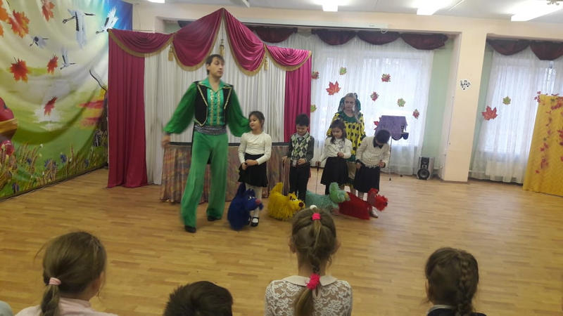 Кукольный спектакль "Куклы в цирке"