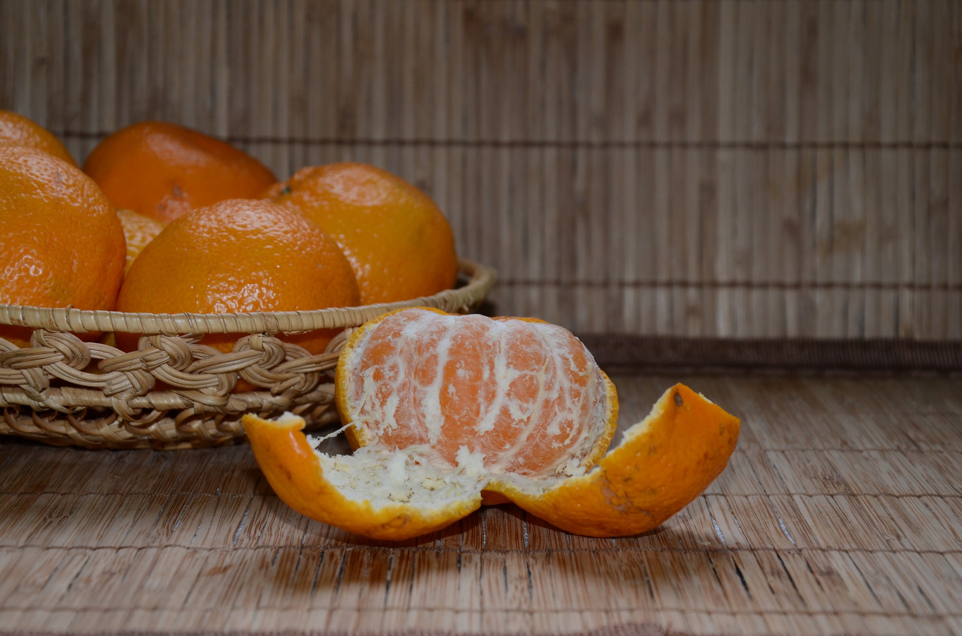 Ли есть кожуру мандарина. Мандарины Jaffa. Танжерин фрукт. Апельсин, цитрус, кожура, оранжевый. Мандарины Яффо.