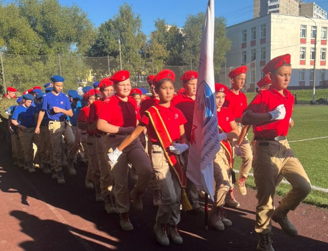 Ученики школы №1636 «НИКА» приняли участие в Параде юнармейского движения. Фото: страница школы №1636 «НИКА» в социальных сетях