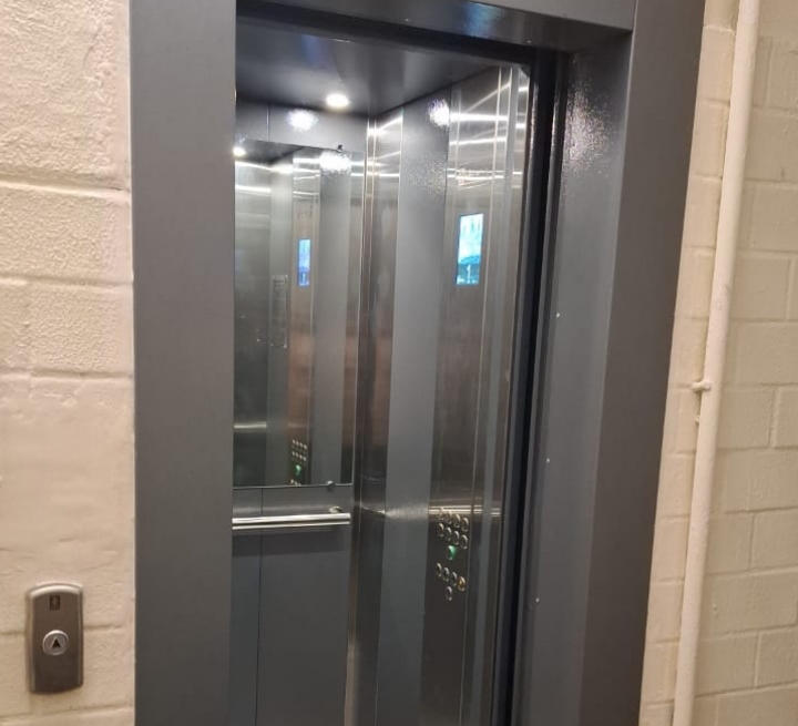 Лифты в жилых домах Орехова-Борисова Южного заменят до конца 2025 года. Фото: страница управы района Орехово-Борисово Южное в социальных сетях