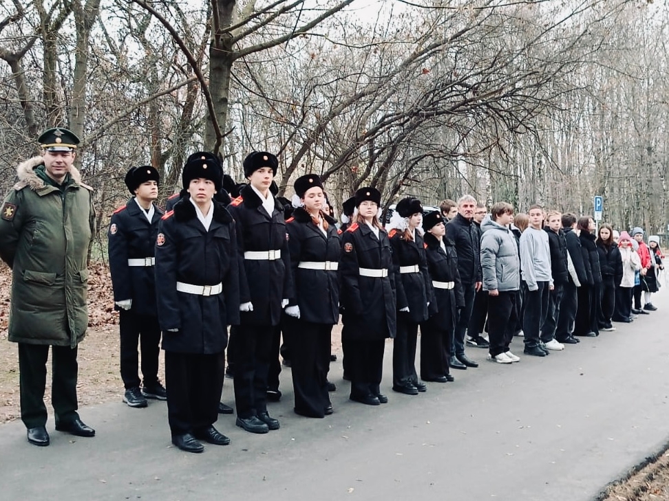 Кадеты школы №1207 стали участниками торжественного марша. Фото: страница школы №1207 в социальных сетях