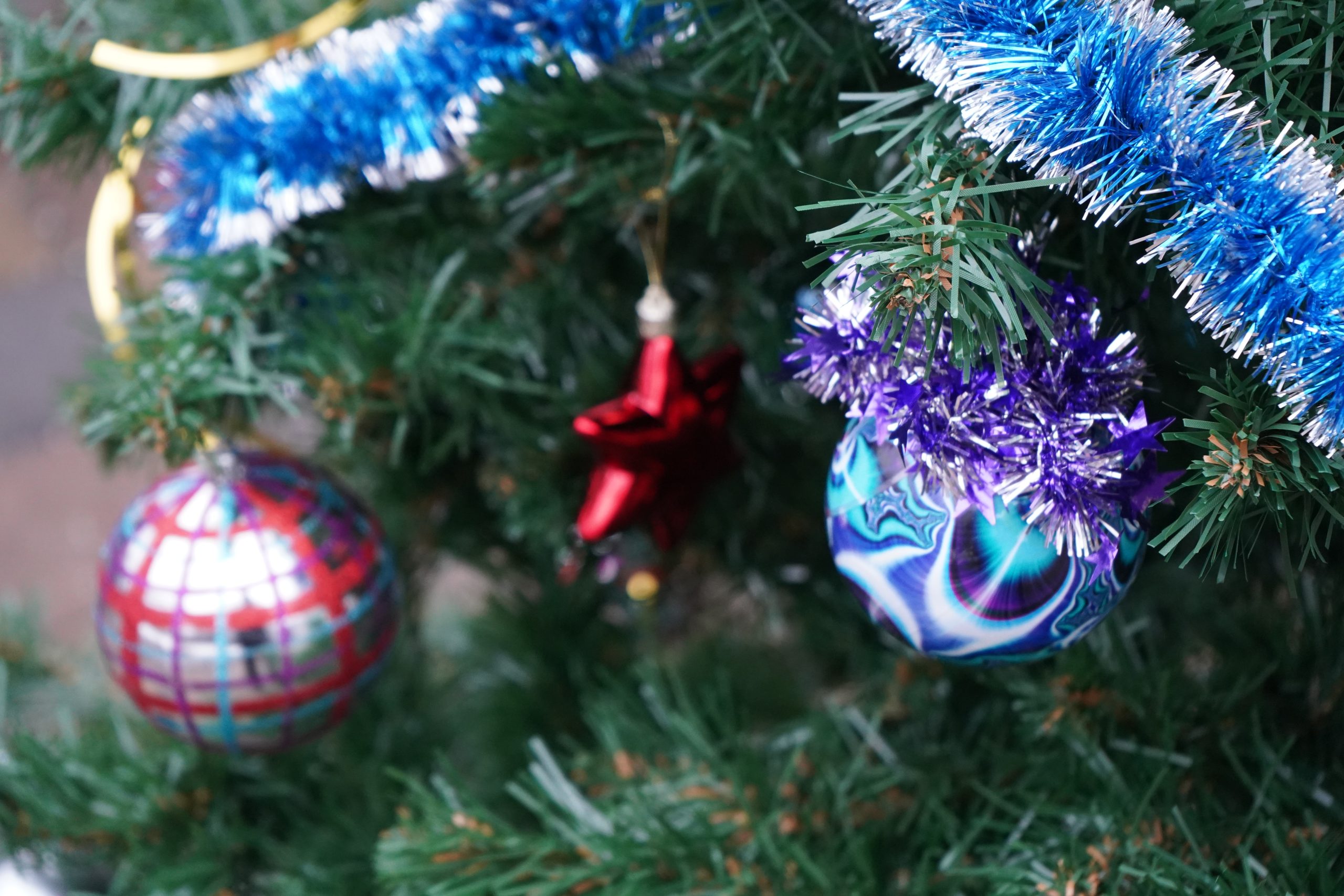 Мастер-класс по созданию новогодних украшений пройдет в библиотеке №152. Фото: Анна Быкова, «Вечерняя Москва»