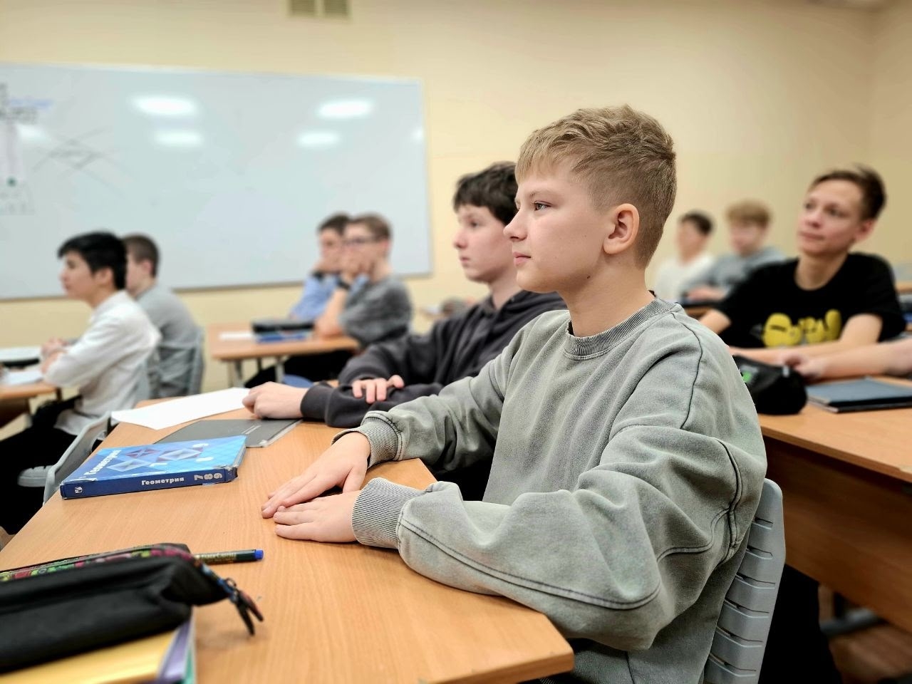 Ученики 8 класса школы №949 приняли участие в меджпредметной викторине. Фото: страница школы №949 в социальных сетях