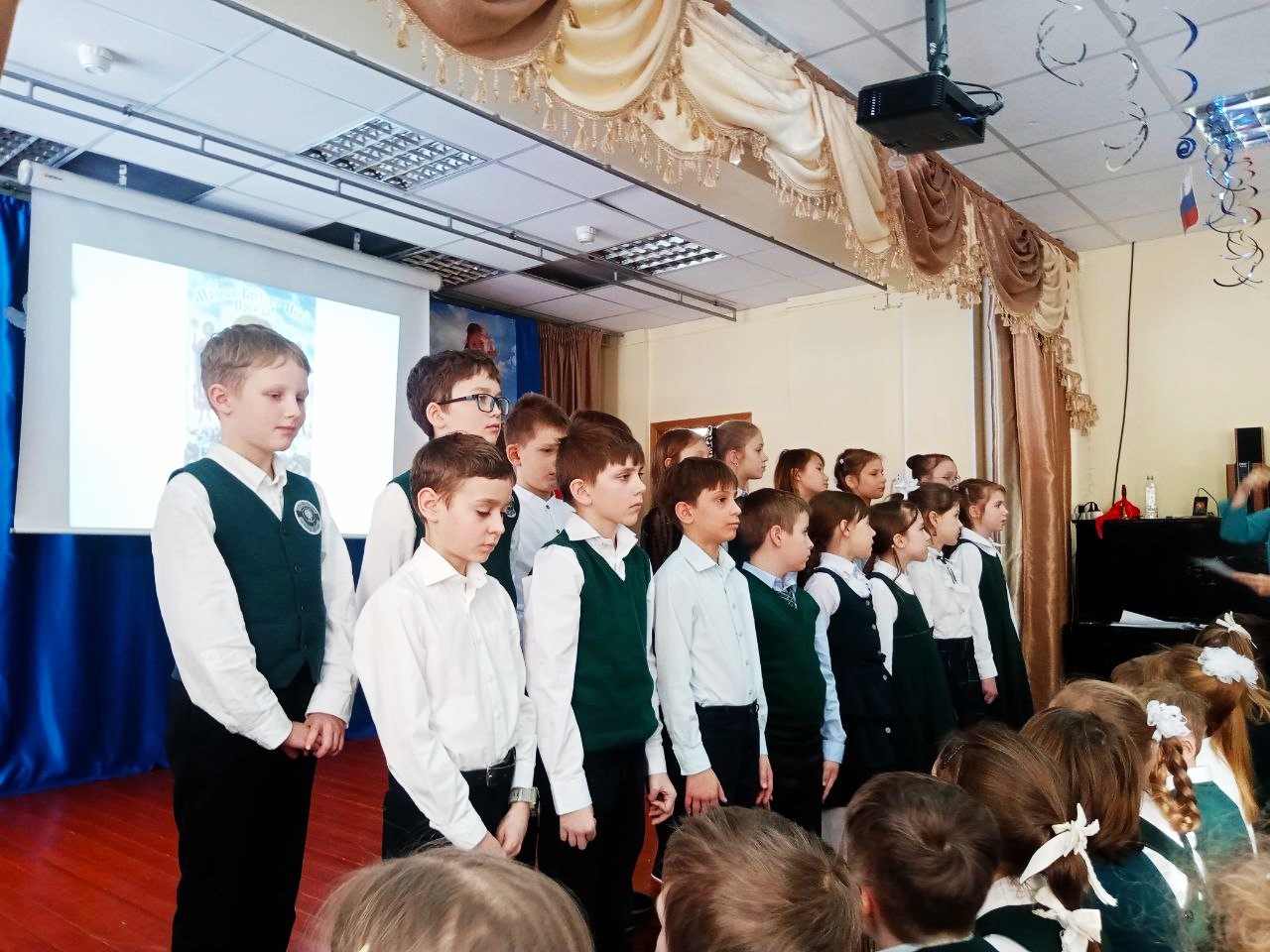 Концерт в честь Дню защитника Отечества прошел в Православном Центре непрерывного образования во имя пресвятого Серафима Саровского. Фото: страница Православного Центра непрерывного образования во имя пресвятого Серафима Саровского в социальных сетях